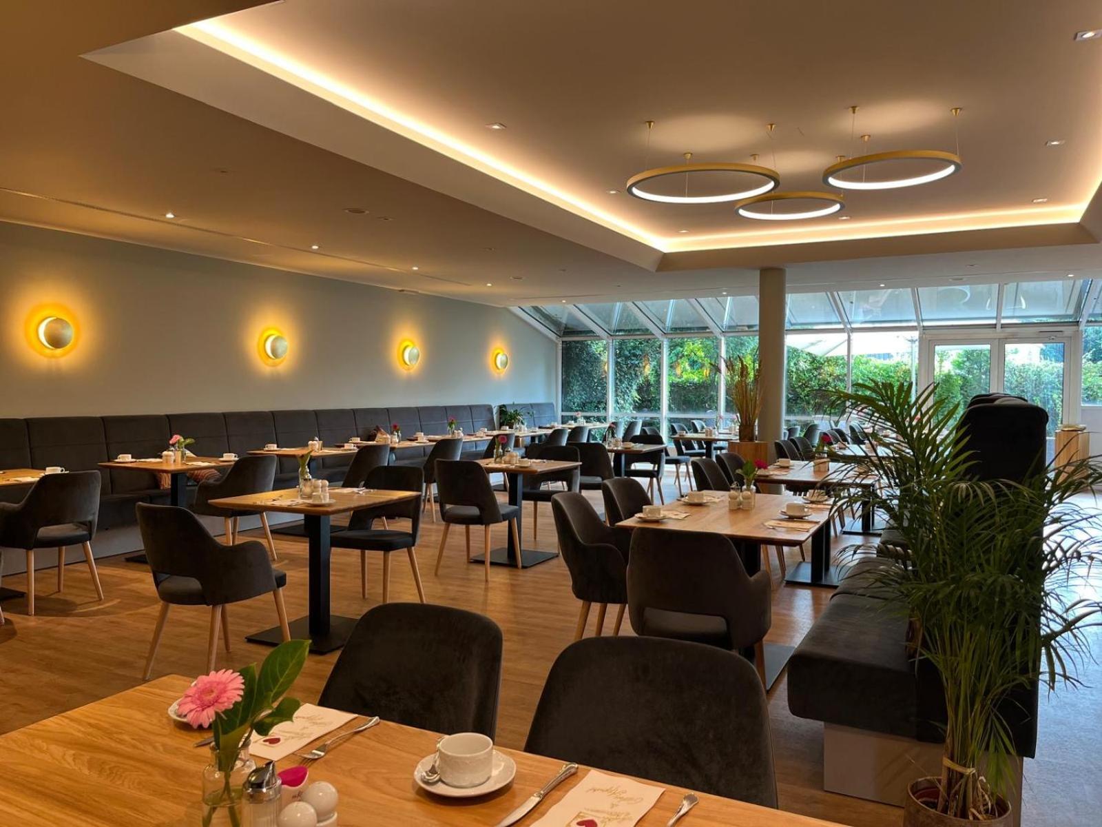 Hotel Restaurant Bullerdieck Garbsen Esterno foto